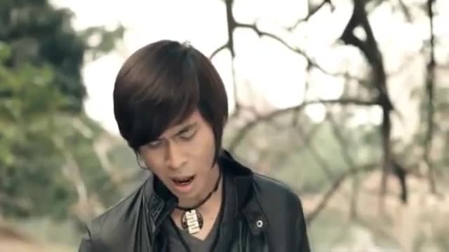 Watch CAKRA KHAN - Harus Terpisah (Clean Version) Video