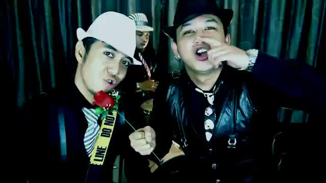 Watch Ecapedes - Top Markotop - Official Music Video Video