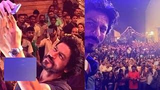 Watch Shah Rukh Khan fans Go Wild At 'Fan' Trailer Launch Video