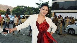 Watch Urvashi Rautela At Justin Bieber India Concert | Purpose Tour India Video