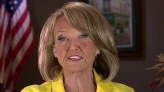 Watch Jan Brewer talks Arizona Trump protests, border wall Video