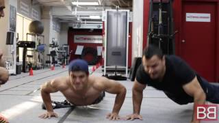 Watch HRITHIK and SUNNY go head to head for PUSH-UP CHALLANGE! (Hindi /Punjabi) Video