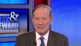 Watch Pataki: It's up to Apple to follow the law when a court orders it Video
