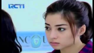 Watch Perempuan Di Pinggir Jalan Episode 84 - Part 1 Video