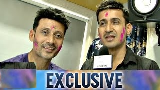 Watch 'Baby Doll' & 'Chittiyaan Kalaiyaan' Singer Meet Bros | Exclusive Interview | LehrenTV Video