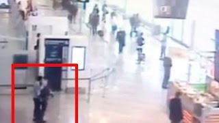 Watch Video shows Paris airport attacker grabbing soldier Video