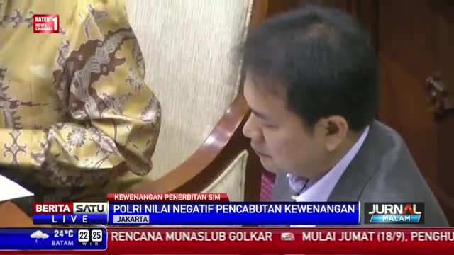Watch Kewenangan Polri Terbitkan SIM Digugat, Ini Reaksi Kapolri Video