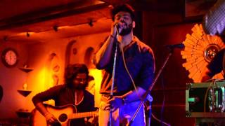 Watch Hasin ban gaye live by Raenit Video