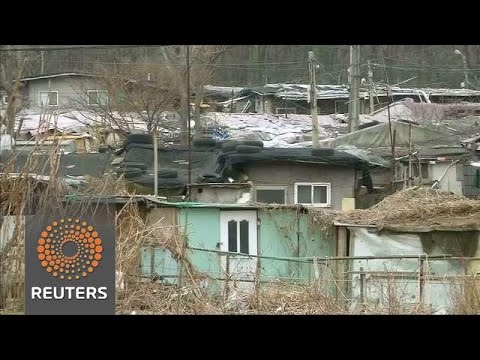 Watch Glitzy Gangnam to lose last slum News Video Video