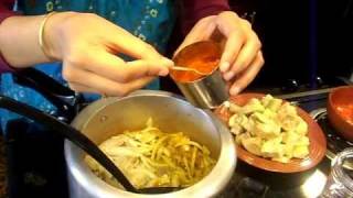 Watch Squash (Ghiya) curry, Bottle Gourd Curry - Indian Vegetarian recipe Video