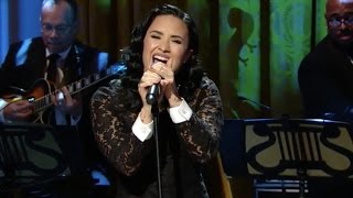 Watch Demi Lovato Pays Tribute To Ray Charles At The White House Video