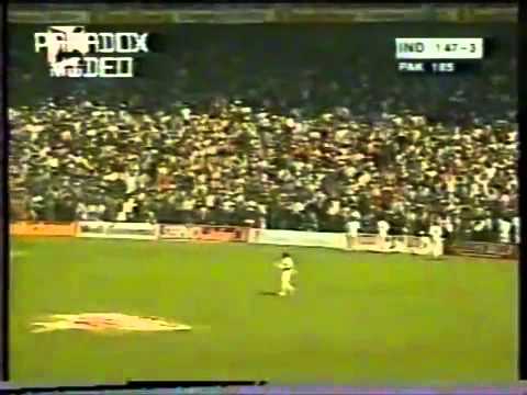 Watch 2 best balls ever bowled by Shoaib Akhtar - Cricket Classic Video Video