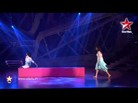 Watch Nach Baliye 6 - 28th December 2013 - Vinod and Raksha's heart touching dance performance Video