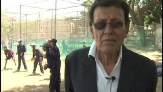 Watch Veteran Cricketer Salim Durani talks about Voting (Gujarat) Video