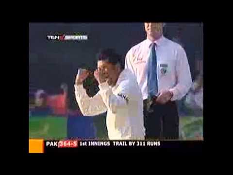 Watch Sachin Tendulkar "Spin it like Shane WARNE" MYSTERY ball *HD MUST WATCH !! - Cricket Classic Video Video
