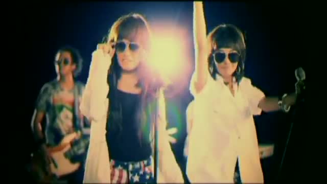 Watch T2 - Bibi (Official Video Music) Video