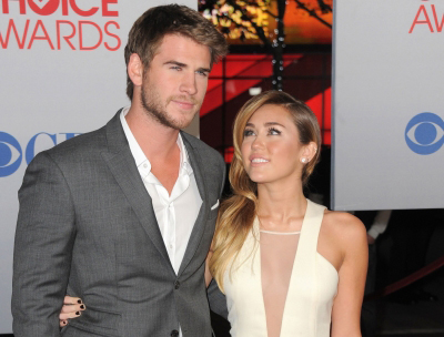 Free Download Miley Cyrus Got Engaged To Her Boyfriend & Hunger Games Actor Liam Hemsworth 152 Wallpaper HD FREE (Download 152 HD wallpaper FREE)