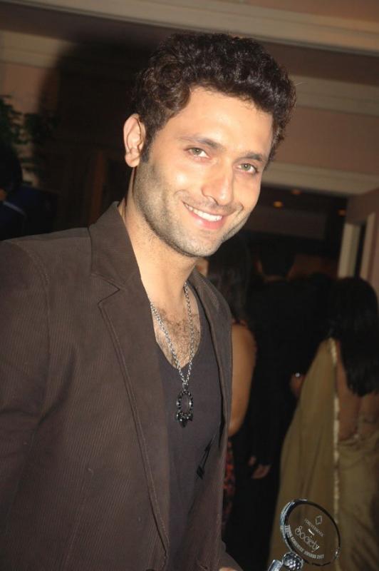 Free Download Actor Shiney Ahuja 821 Wallpaper HD FREE (Download 821 HD wallpaper FREE)