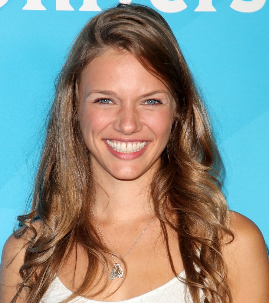 Free Download Tracy Spiridakos Image 248 Wallpaper HD FREE (Download 248 HD wallpaper FREE)