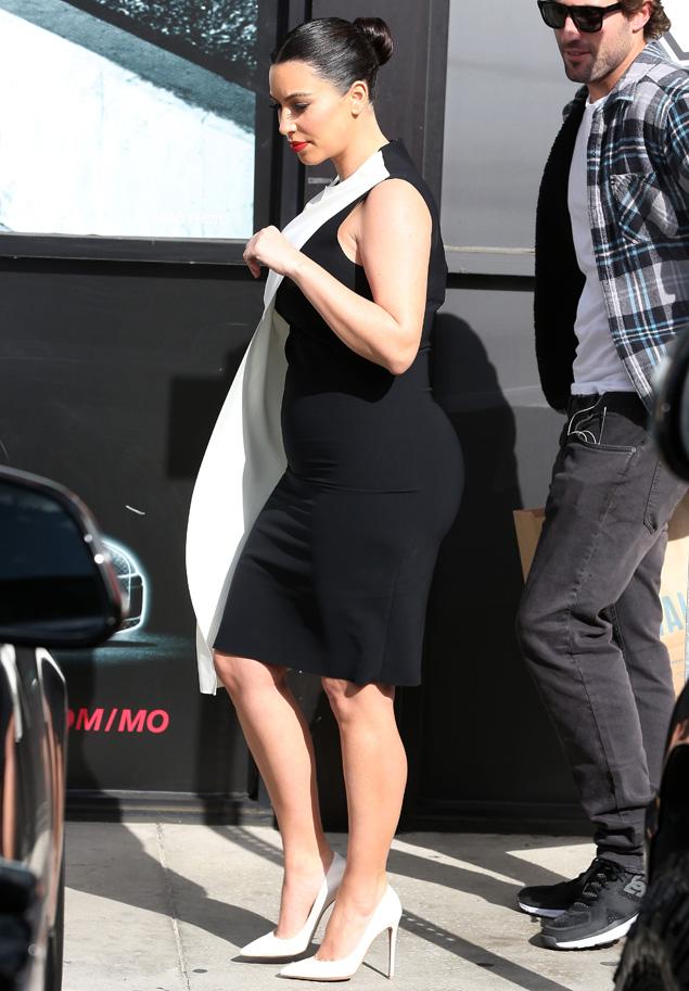 Free Download Kim Kardashian flashes her ever-growing baby bump in Beverly Hills 455 Wallpaper HD FREE (Download 455 HD wallpaper FREE)