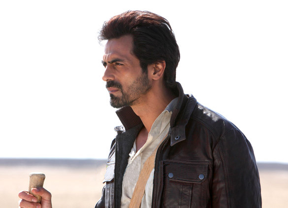 Free Download Arjun Rampal Still From D Day 1010 Wallpaper HD FREE (Download 1010 HD wallpaper FREE)