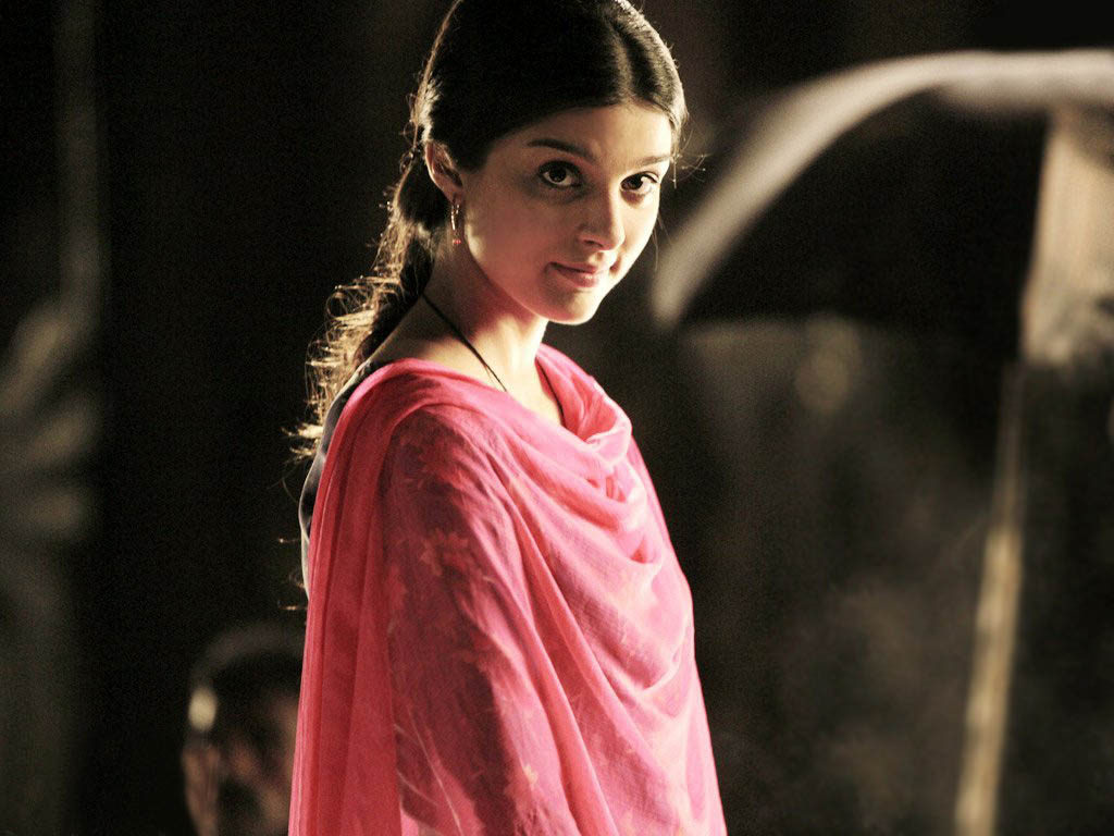 Free Download Giselle Monteiro Bollywood Celeb 821 Wallpaper HD FREE (Download 821 HD wallpaper FREE)