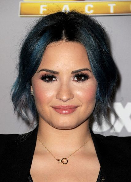 Free Download Demi Lovato rocked a loose center-part updo #bluehair 1030 Wallpaper HD FREE (Download 1030 HD wallpaper FREE)