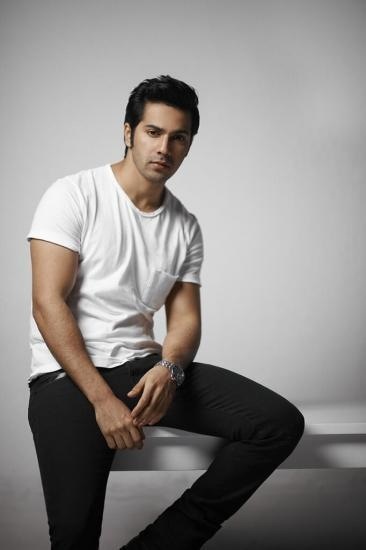 Free Download Varun Dhawan Jeans Tshirt Shoot 1038 Wallpaper HD FREE (Download 1038 HD wallpaper FREE)