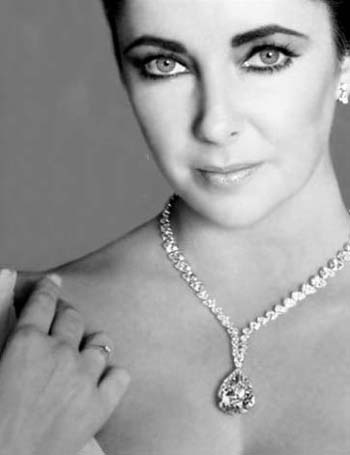 Download Elizabeth Taylor with the 'hope' diamond Wallpaper HD FREE