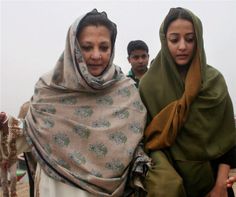 Free Download Actress Moon Moon Sen and daughter Raima Sen were in Varanasi to immerse the ashes of late actress Suchitra Sen in River Ganga. 441 Wallpaper HD FREE (Download 441 HD wallpaper FREE)