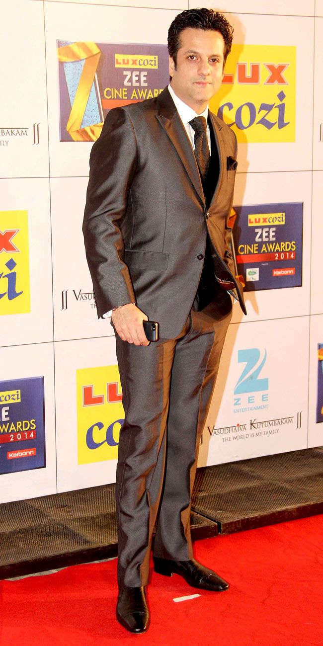 Free Download Fardeen Khan on the red carpet at the Zee Cine Awards 2014. 192 Wallpaper HD FREE (Download 192 HD wallpaper FREE)