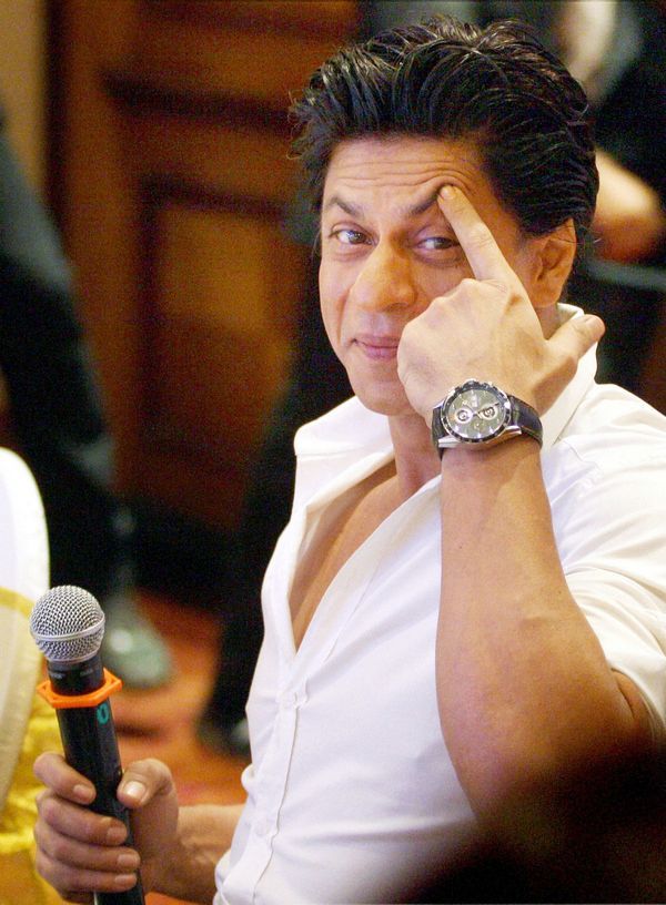 Free Download Shah Rukh Khan turns Emotional at documentary launch 1038 Wallpaper HD FREE (Download 1038 HD wallpaper FREE)
