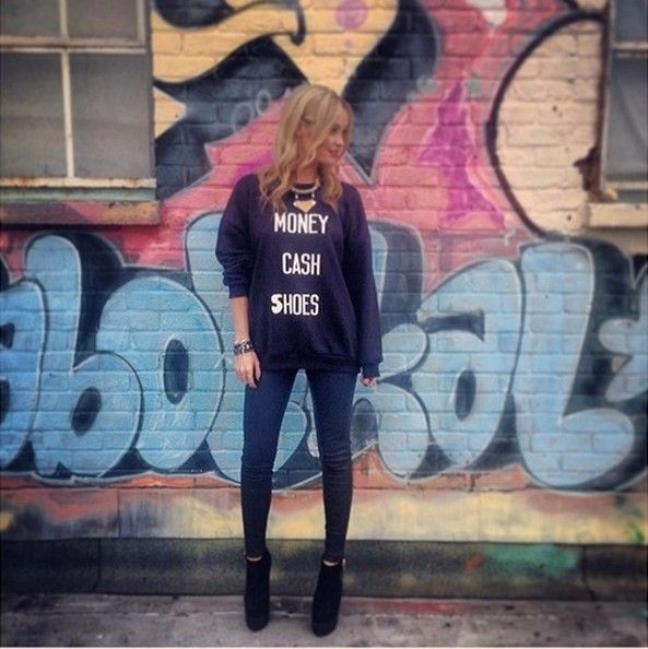 Free Download Laura Whitmore Poses in Front of Graffiti 1056 Wallpaper HD FREE (Download 1056 HD wallpaper FREE)