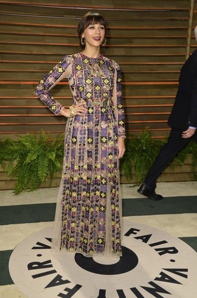 Download The Best Post-Oscar Party Looks - Rashida Jones Wallpaper HD FREE