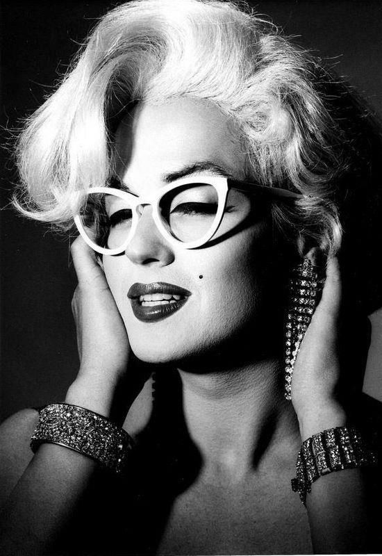 Download Marilyn Monroe - She is the most beautiful woman in the world ever Wallpaper HD FREE