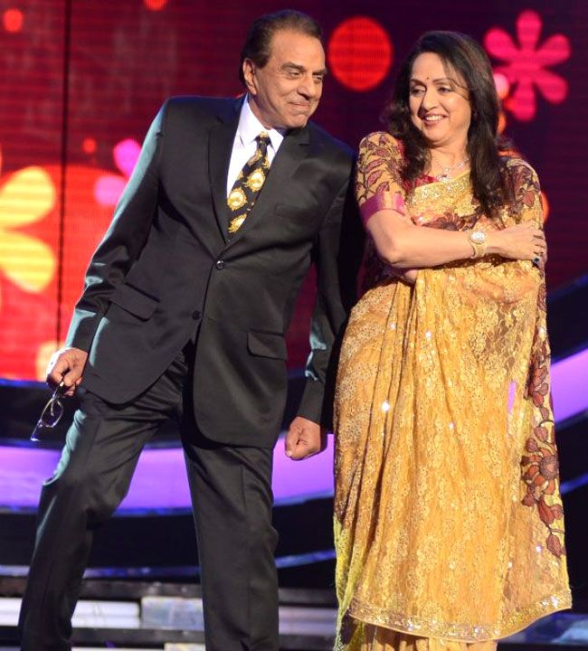 Download Dharmendra and Hema Malini Wallpaper HD FREE
