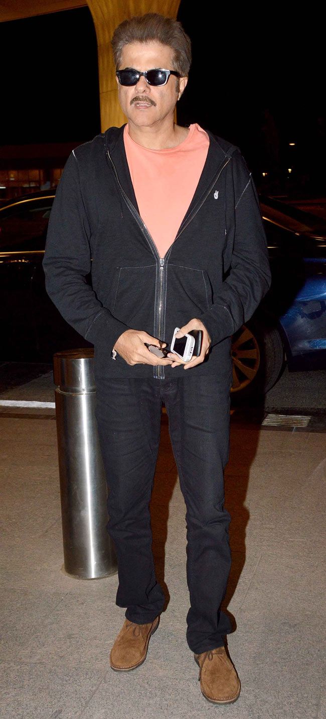 Free Download Anil Kapoor spotted at the Mumbai airport. 197 Wallpaper HD FREE (Download 197 HD wallpaper FREE)