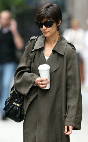 Free Download It's been a minute since we've seen the actress traipsing around Manhattan, but she's as fashionable as ever in her utilitarian yet chic trench coat. And no, she's not wearing rolled-up jeans. 248 Wallpaper HD FREE (Download 248 HD wallpaper FREE)
