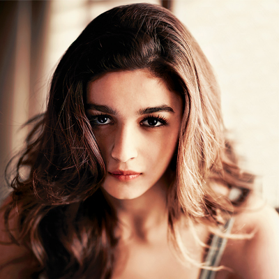 Free Download Alia Bhatt from Humpty Sharma Ki Dulhaniya Movie 1010 Wallpaper HD FREE (Download 1010 HD wallpaper FREE)