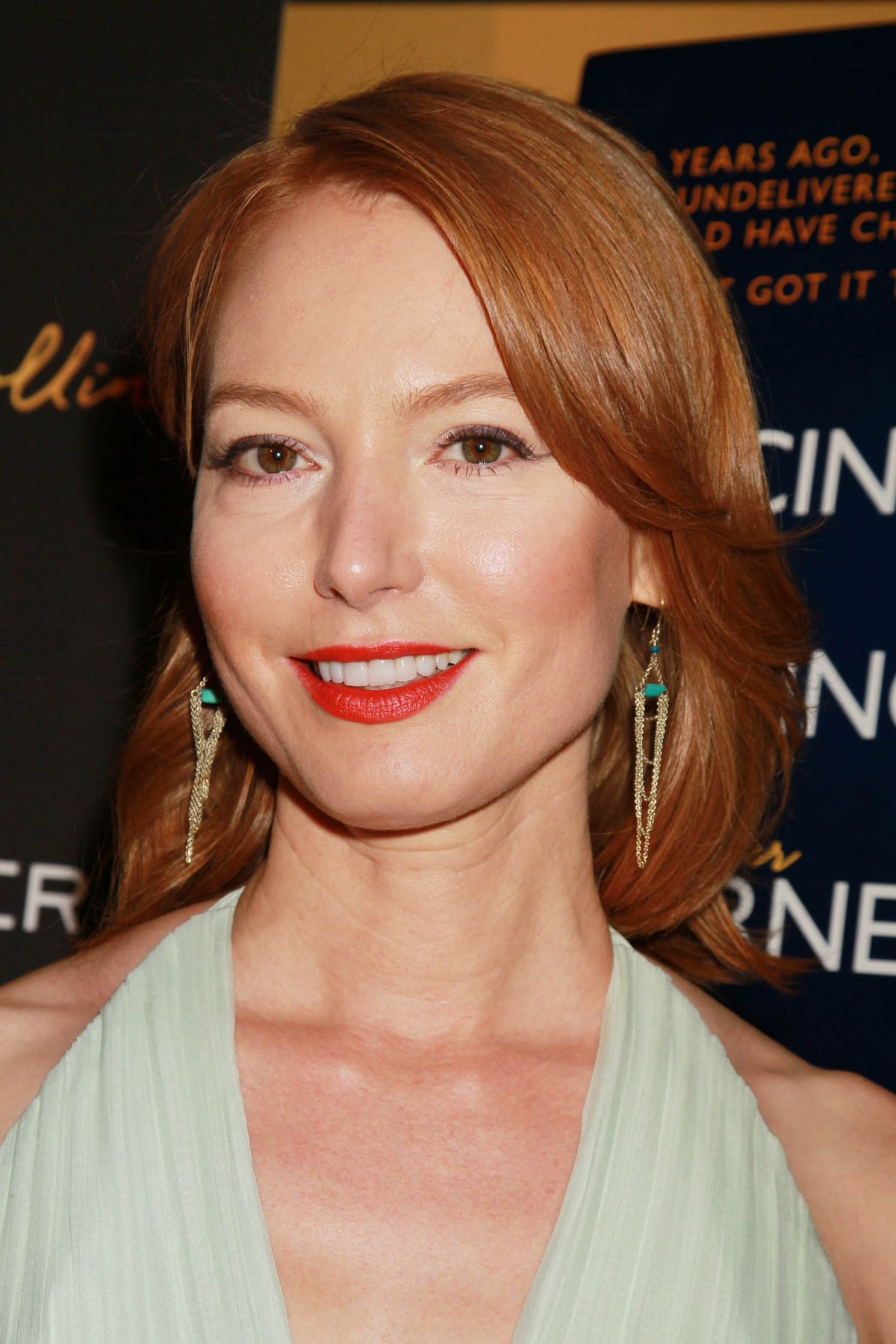 Free Download Alicia Witt arrives at 'Danny Collins' premiere in New York City 217 Wallpaper HD FREE (Download 217 HD wallpaper FREE)