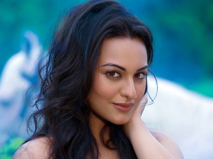 Free Download Sonakshi Sinha Boos movie 810 Wallpaper HD FREE (Download 810 HD wallpaper FREE)