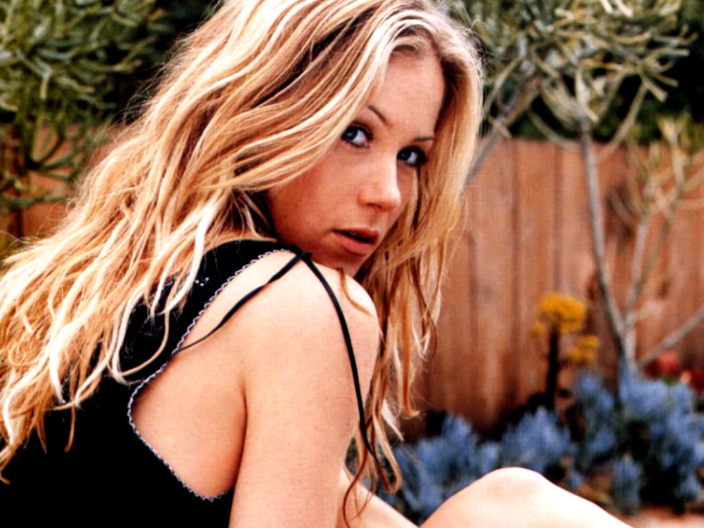 Free Download Christina Applegate Wallpaper HD 225 Wallpaper HD FREE (Download 225 HD wallpaper FREE)
