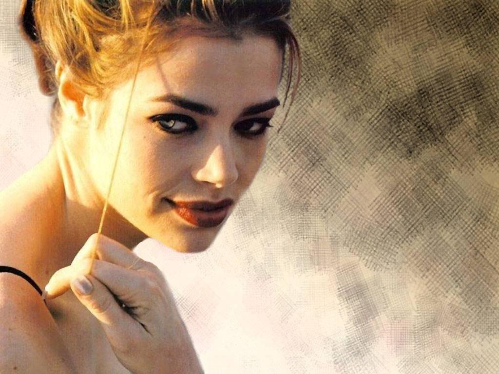 Free Download HD Wallpaper Celebrity Denise Richards 1056 Wallpaper HD FREE (Download 1056 HD wallpaper FREE)