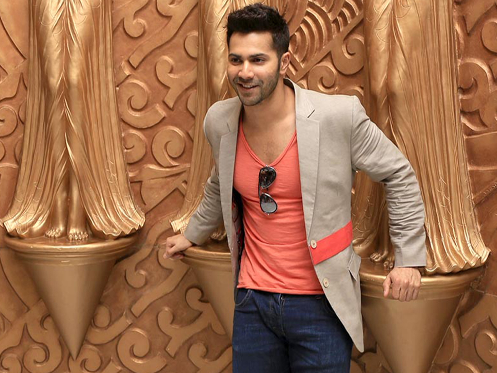 Free Download Varun Dhawan's Stylish Look 441 Wallpaper HD FREE (Download 441 HD wallpaper FREE)