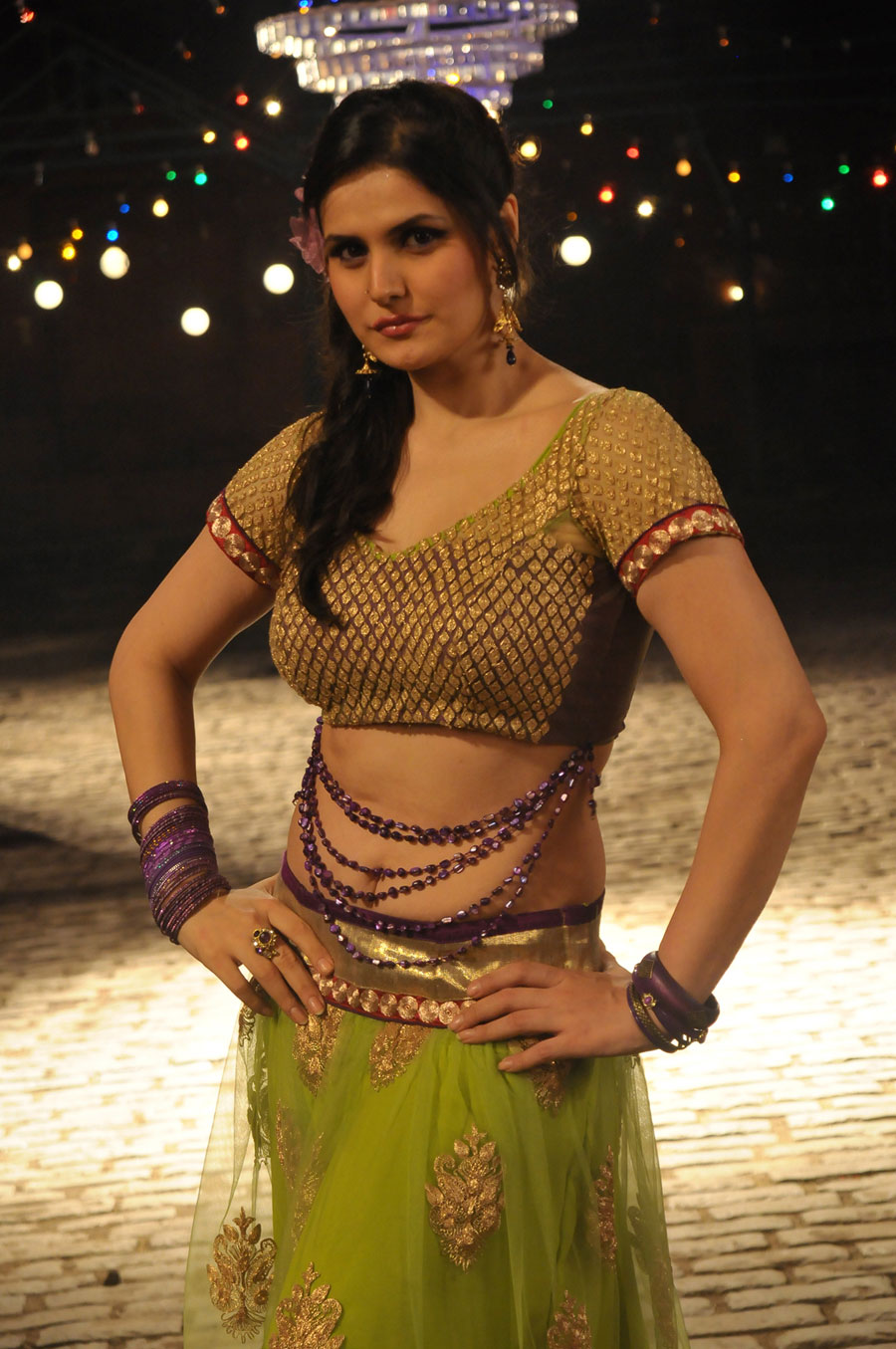 Free Download Zarine khan with new look 792 Wallpaper HD FREE (Download 792 HD wallpaper FREE)