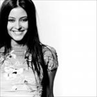 Free Download Holly Valance 465 Wallpaper HD FREE (Download 465 HD wallpaper FREE)